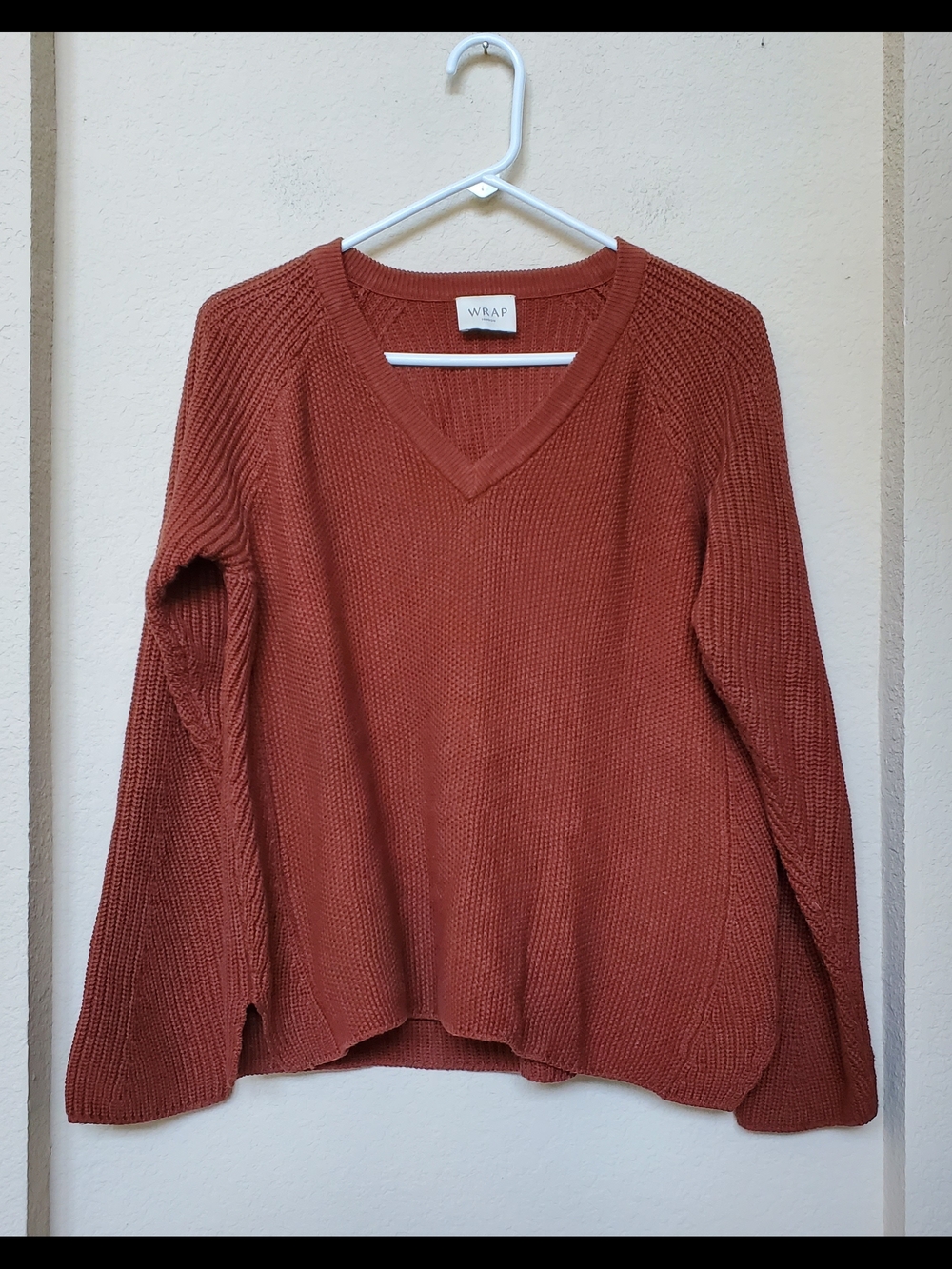 Wrap London Women's V-Neck Waffle Knit Sweater in Rust. Size 4